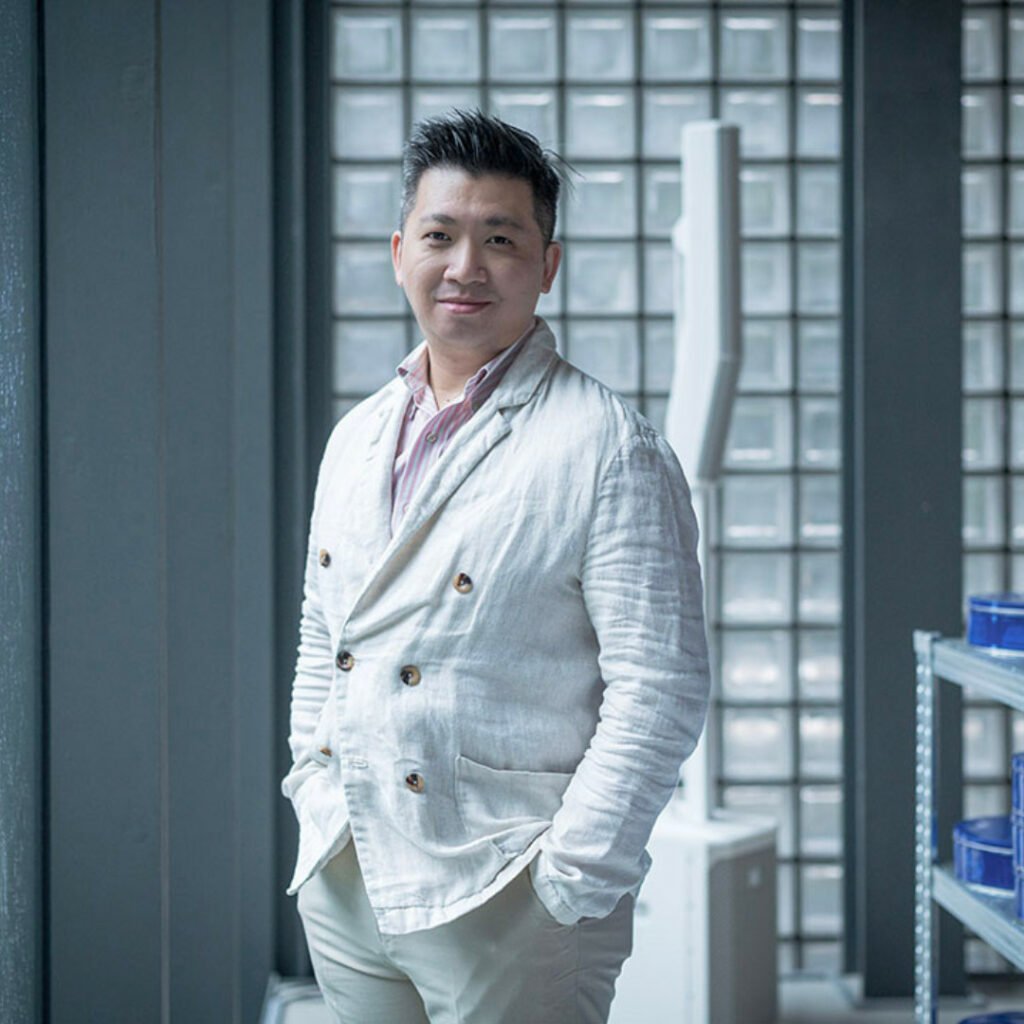 Headshot of Louis Sui