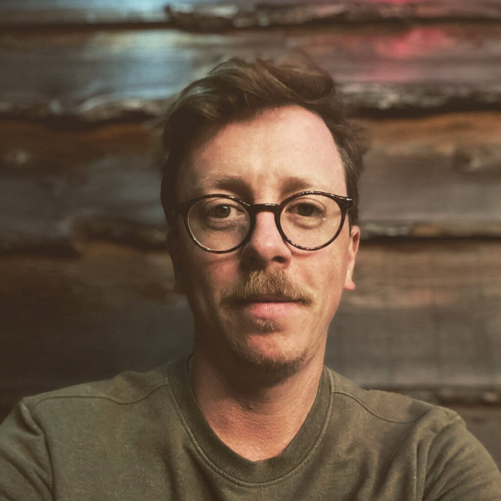 Headshot of Matthew Austin