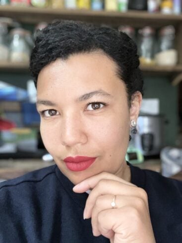 Headshot of Deana Rogers